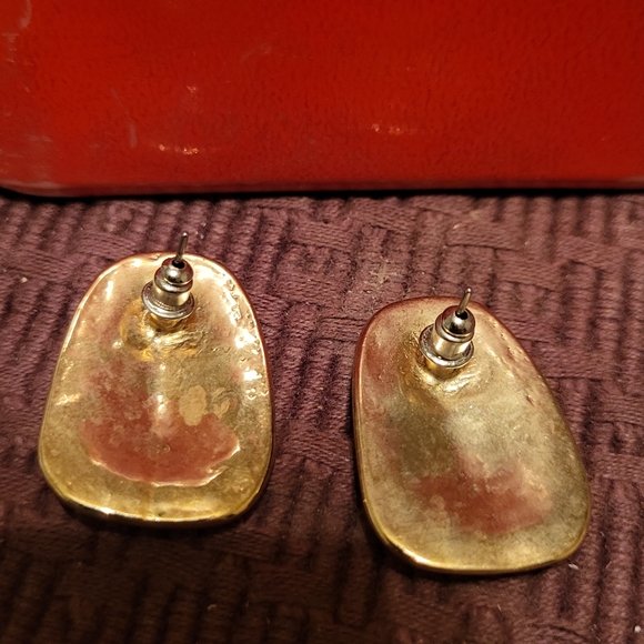 Red with white earrings - Picture 3 of 3